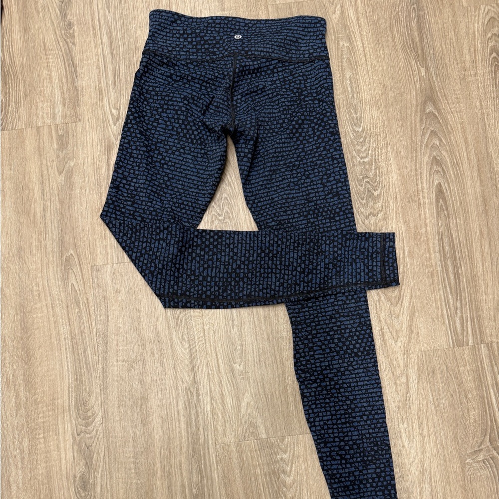lululemon athletica Navy and Black Patterned High-Rise Leggings
